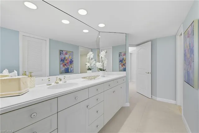 $16,000 | 4901 Gulf Shore Boulevard North, Unit 2104, Naples, FL 34103