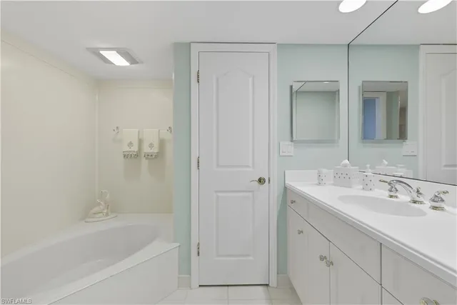 $16,000 | 4901 Gulf Shore Boulevard North, Unit 2104, Naples, FL 34103