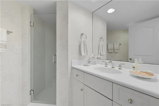 $16,000 | 4901 Gulf Shore Boulevard North, Unit 2104, Naples, FL 34103