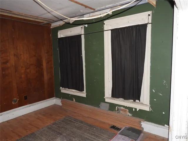 $65,000 | 150 1/2 East 3rd Street, Oswego, NY 13126