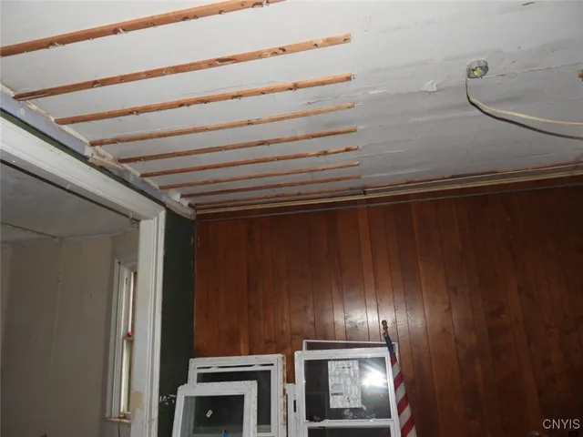 $65,000 | 150 1/2 East 3rd Street, Oswego, NY 13126