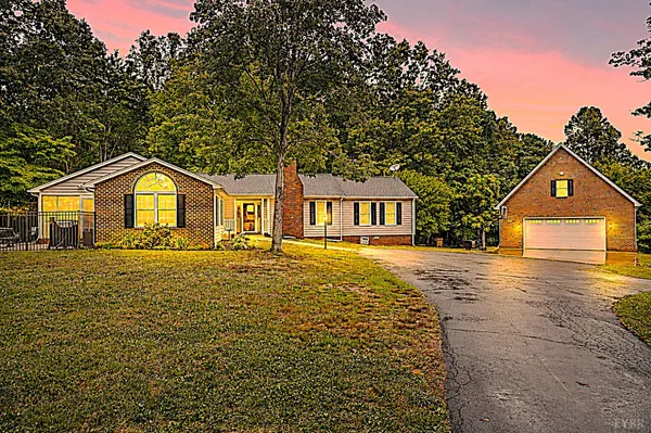 $469,900 | 140 Monacan Park Road, Madison Heights, VA 24572