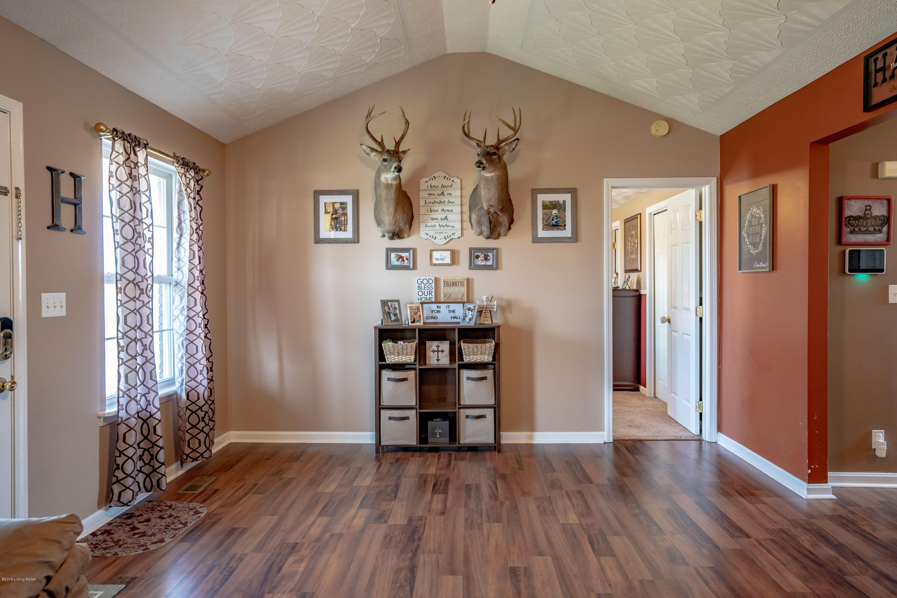 614 Forest Ridge Drive Mount Washington, KY 40047 - Photo 10 of 39 DSC00218