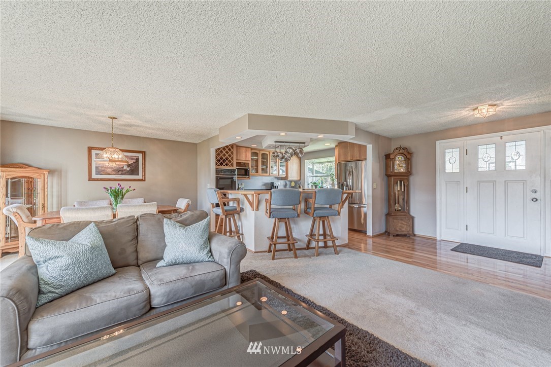 826 201st Place Southeast Bothell, WA 98012 - Photo 12 of 32