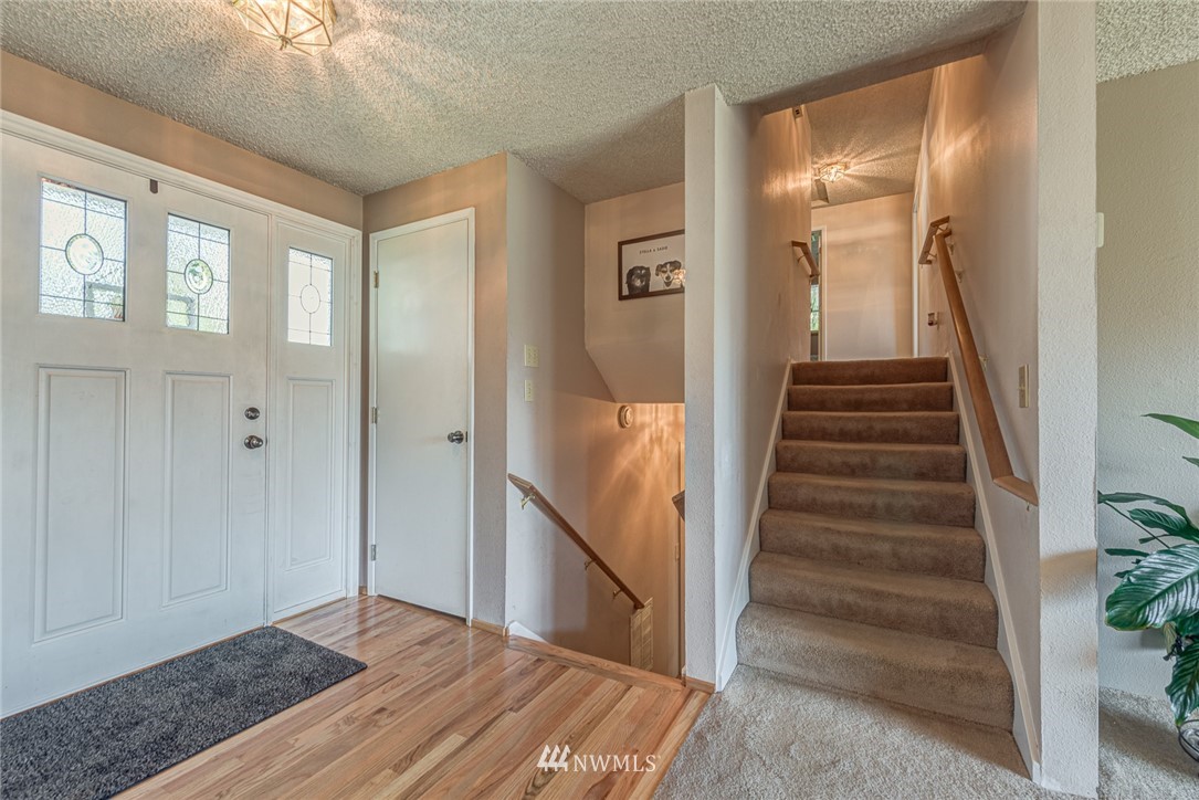 826 201st Place Southeast Bothell, WA 98012 - Photo 20 of 32