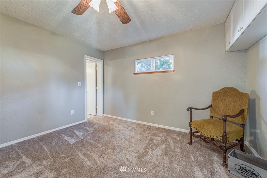 826 201st Place Southeast Bothell, WA 98012 - Photo 24 of 32