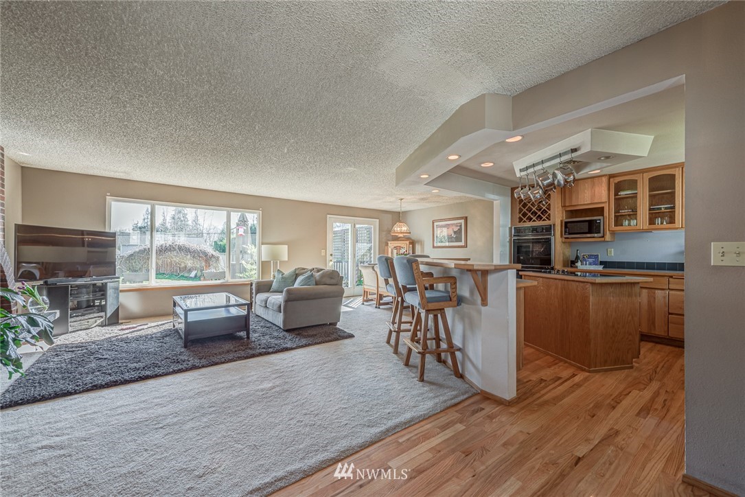 826 201st Place Southeast Bothell, WA 98012 - Photo 4 of 32