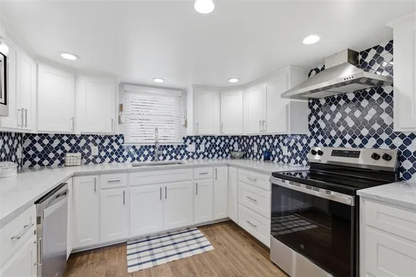 $199,000 | 108 Harbor Drive, Unit 102, Runaway Bay, TX 76426