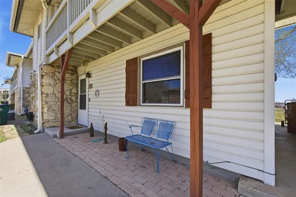 $199,000 | 108 Harbor Drive, Unit 102, Runaway Bay, TX 76426