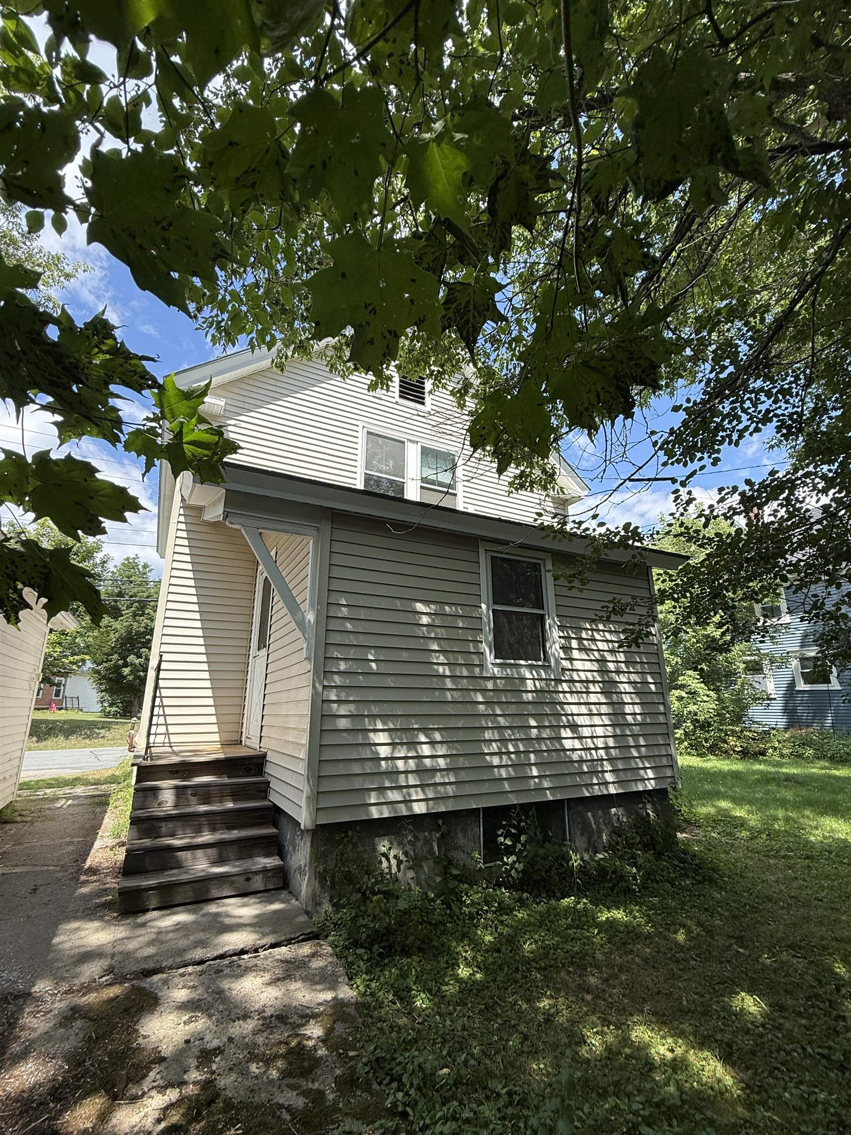 325 US Rte 2b St. Johnsbury, VT 05819 - Photo 4 of 42 Gallery Image 4
