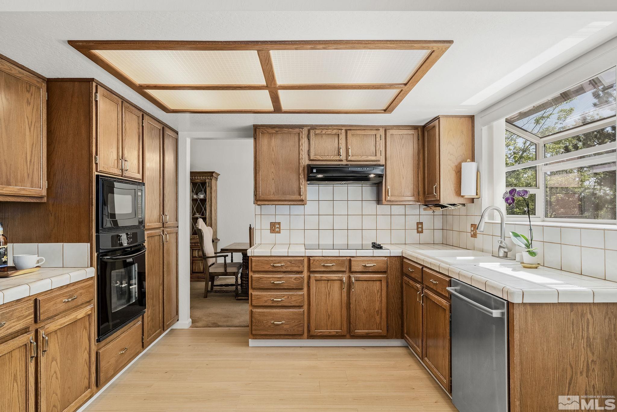 1690 Hanover Drive Reno, NV 89523 - Photo 10 of 29 Photo 10