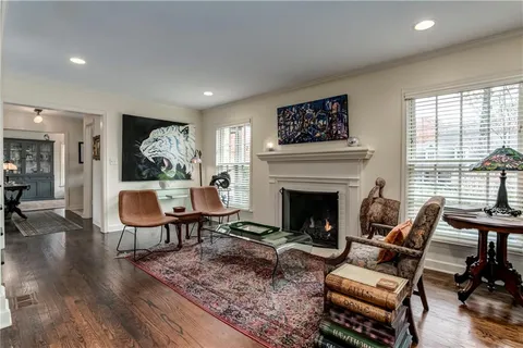 $1,175,000 | 8308 High Drive, Leawood, KS 66206