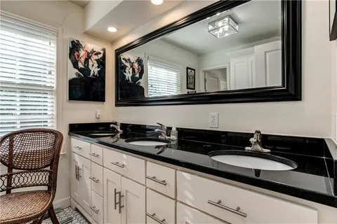 $1,175,000 | 8308 High Drive, Leawood, KS 66206