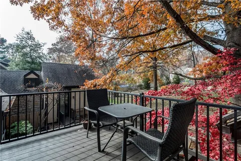 $1,175,000 | 8308 High Drive, Leawood, KS 66206