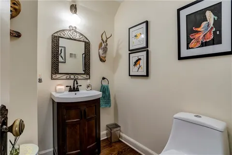 $1,175,000 | 8308 High Drive, Leawood, KS 66206