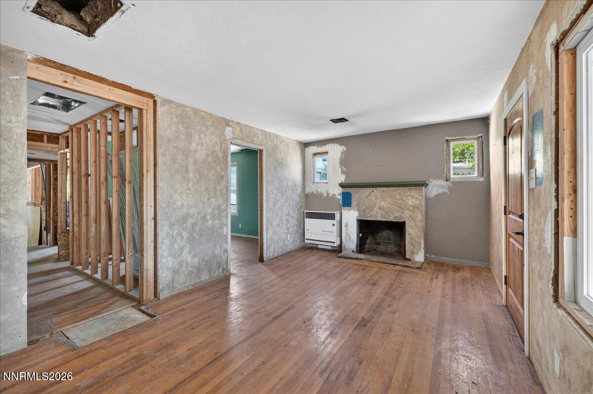 1985 Valley Road Reno, NV 89512 - Photo 3 of 25 08-DSC_0898