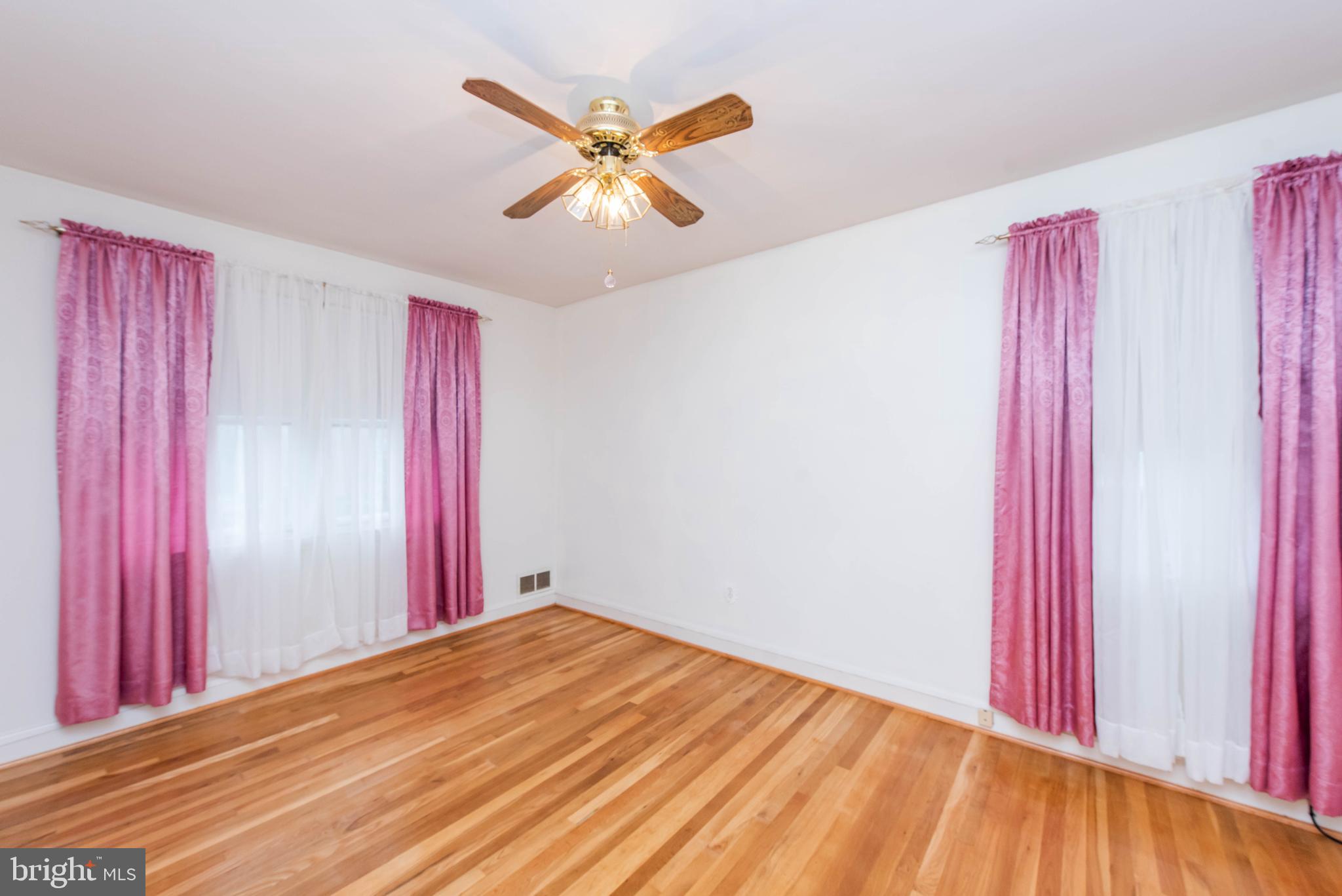 3715 Ina Avenue Baltimore, MD 21206 - Photo 20 of 34 Primary Bedroom