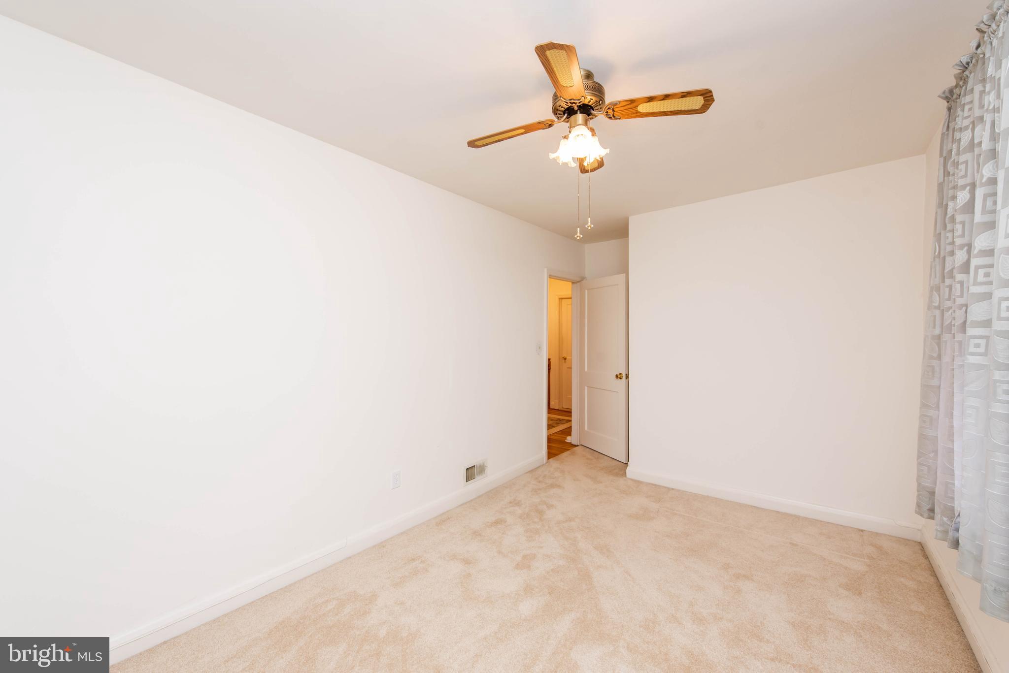 3715 Ina Avenue Baltimore, MD 21206 - Photo 22 of 34 Bedroom 2