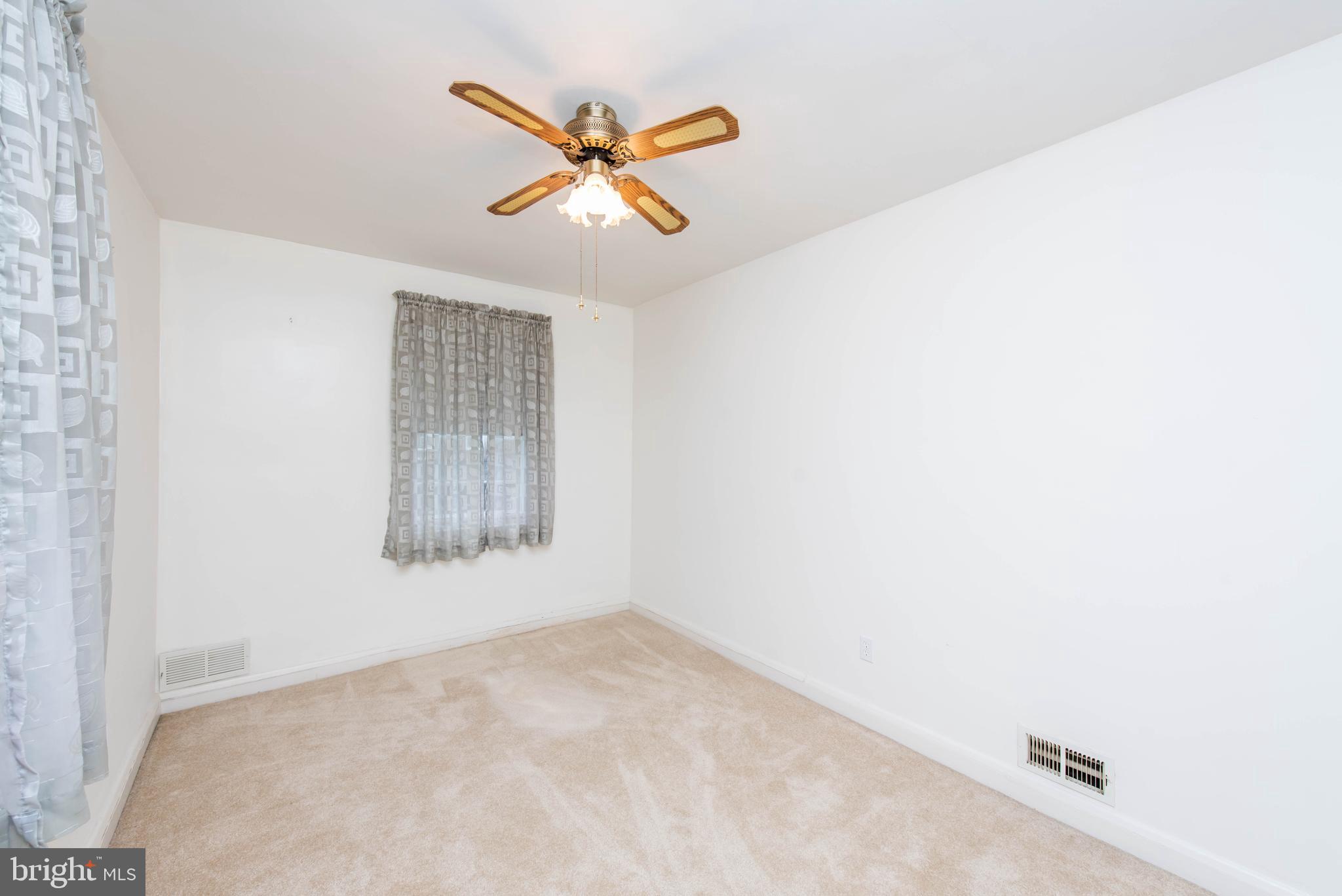 3715 Ina Avenue Baltimore, MD 21206 - Photo 23 of 34 Bedroom 2