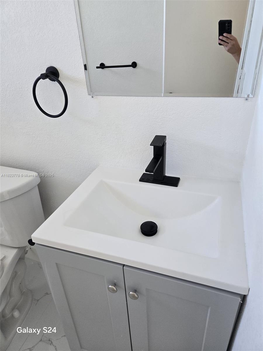 1000 West 28th Street, Unit 17 Hialeah, FL 33010 - Photo 12 of 20