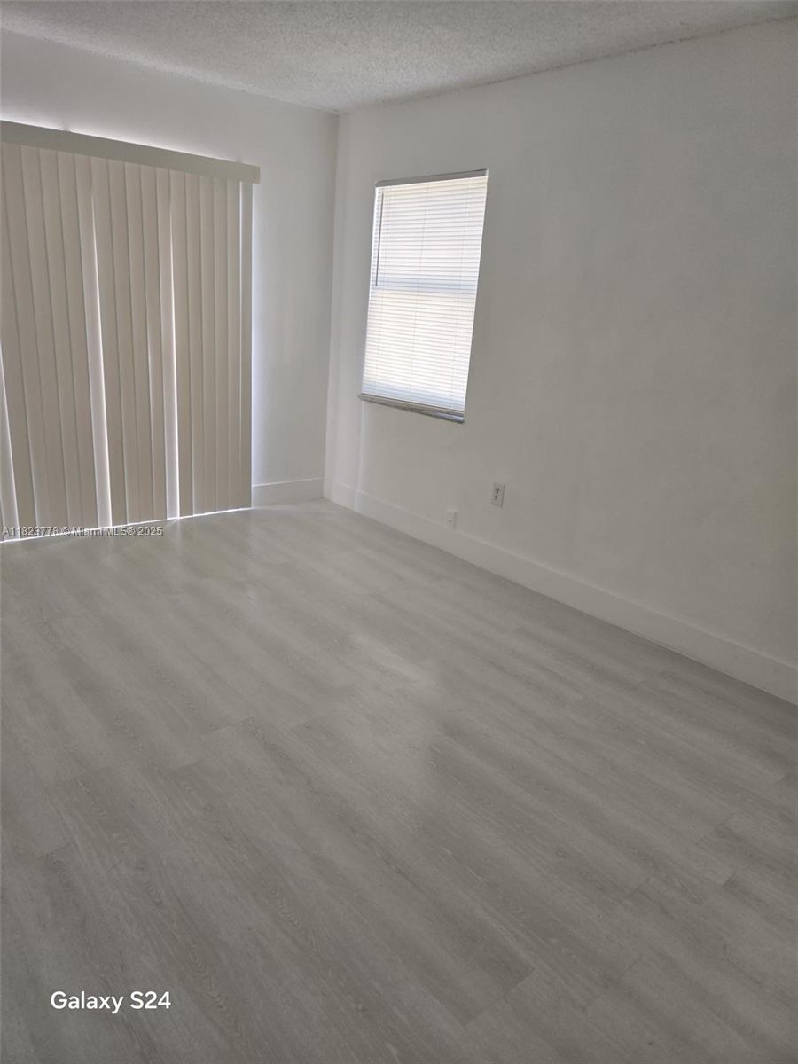 1000 West 28th Street, Unit 17 Hialeah, FL 33010 - Photo 3 of 20