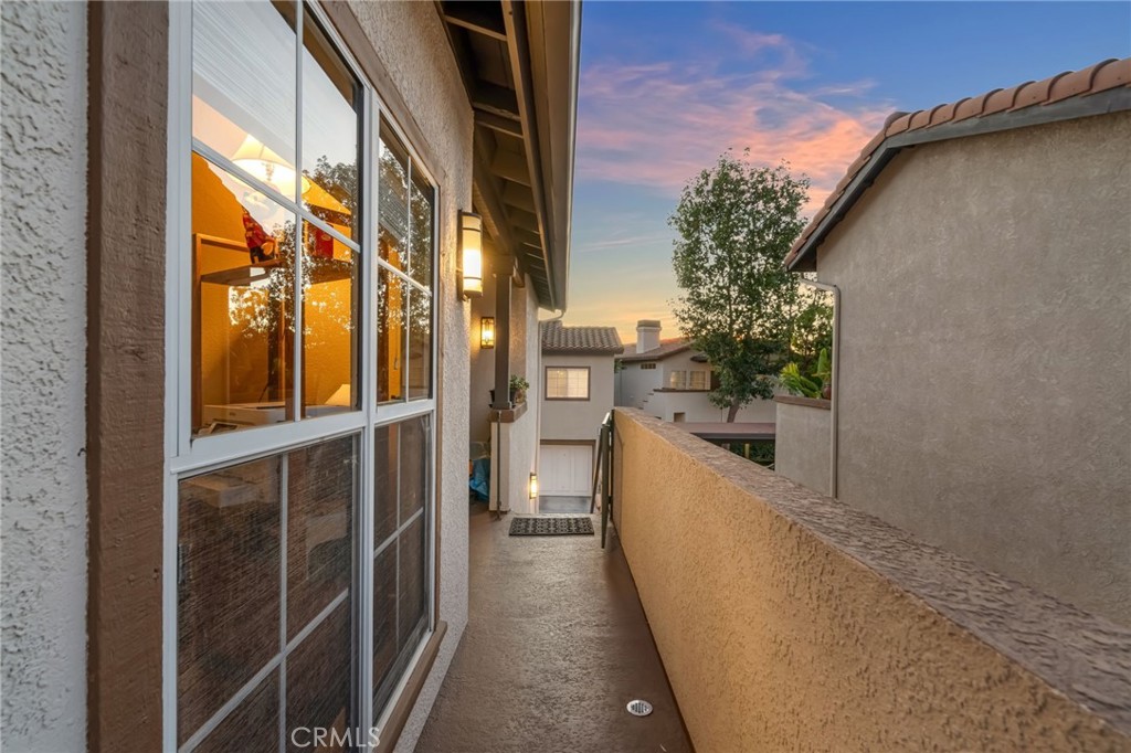 28 Vía Contento Rancho Santa Margarita, CA 92688 - Photo 3 of 61