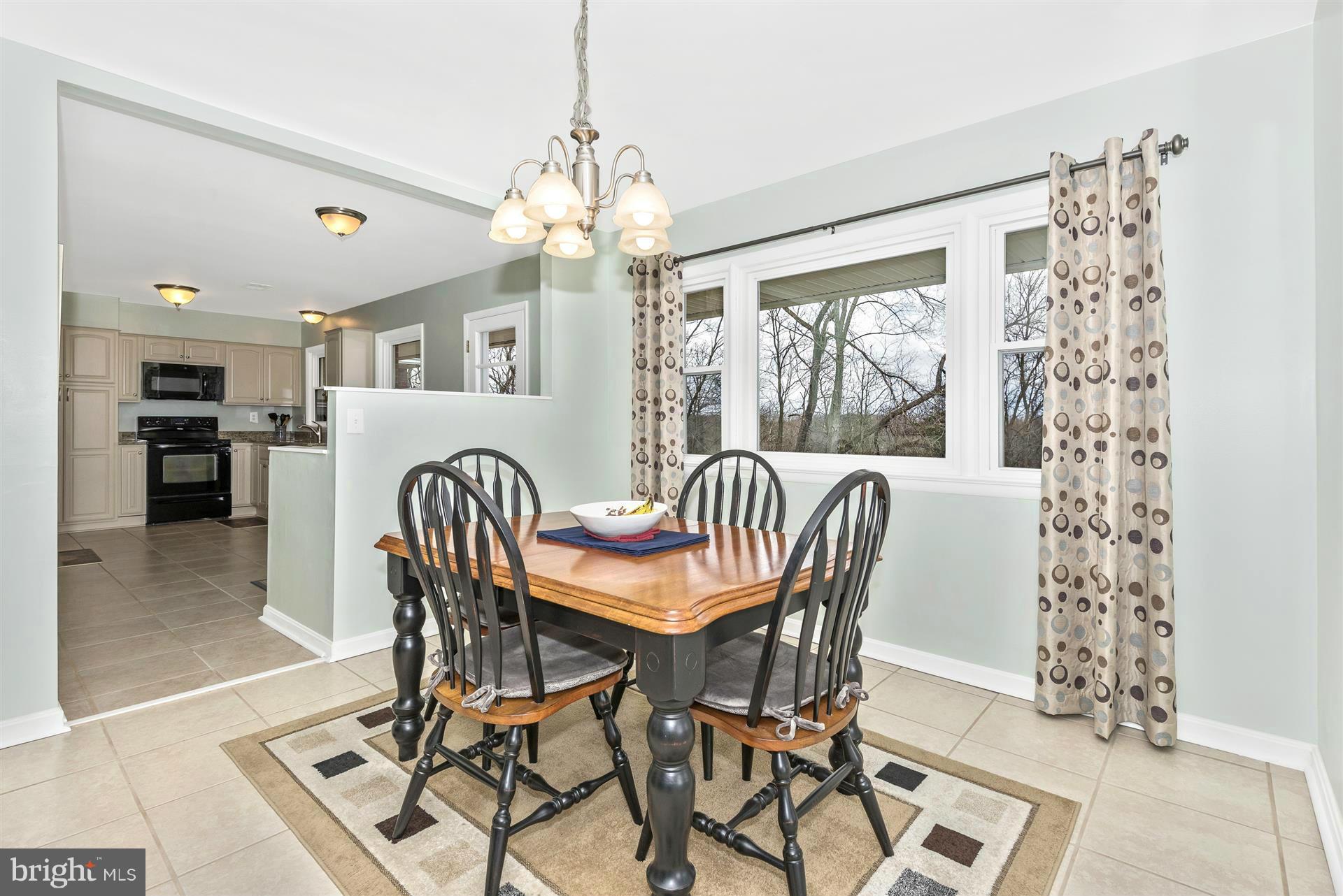 24915 Ridge Road Damascus, MD 20872 - Photo 14 of 25 Dining Room