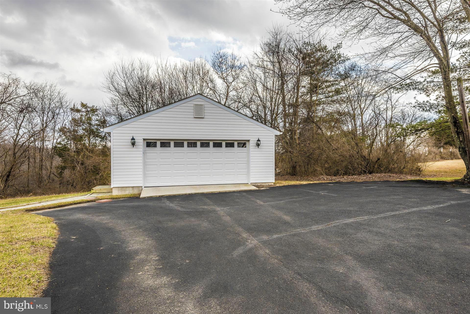 24915 Ridge Road Damascus, MD 20872 - Photo 19 of 25 Exterior (General)