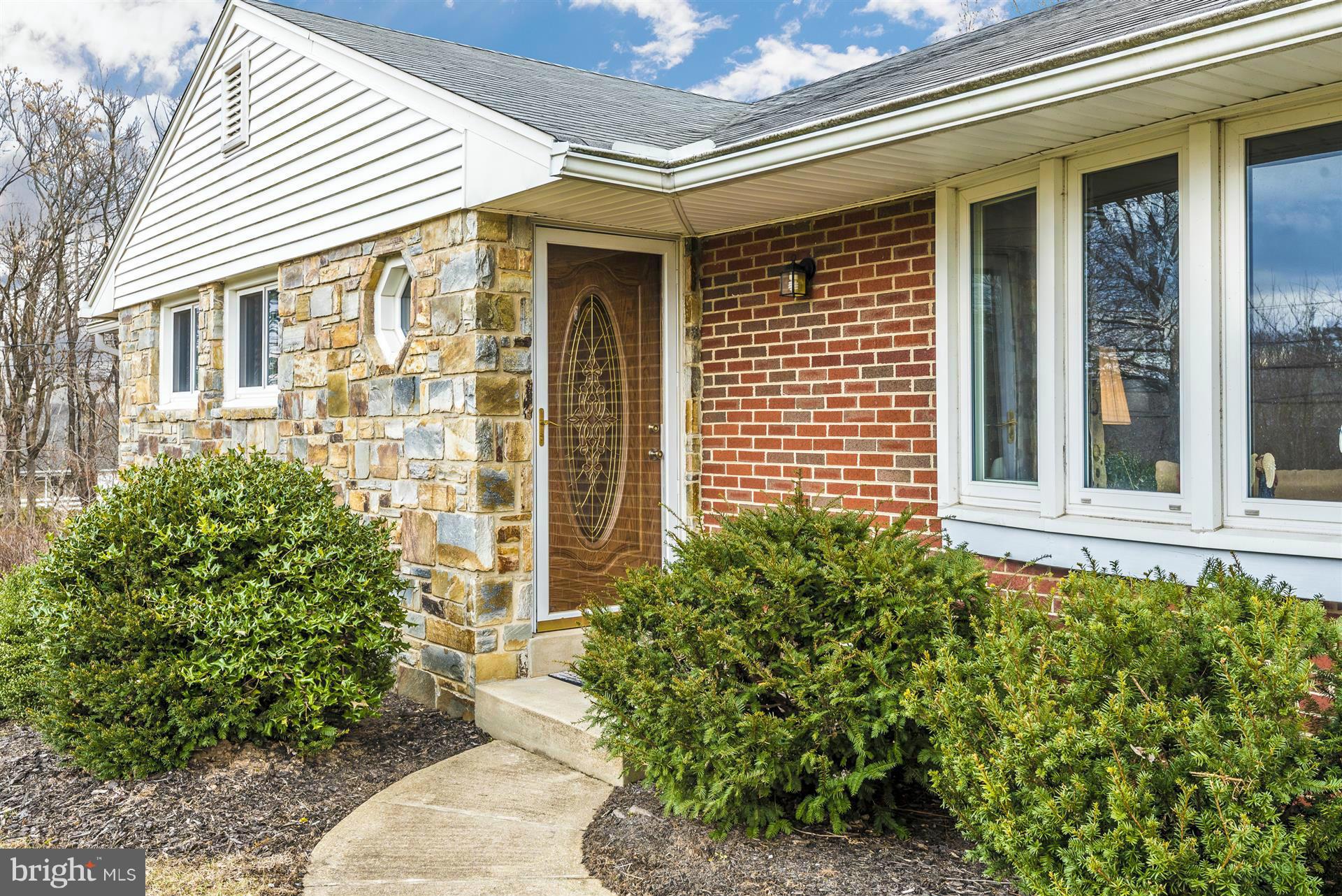 24915 Ridge Road Damascus, MD 20872 - Photo 4 of 25 Exterior (Front)
