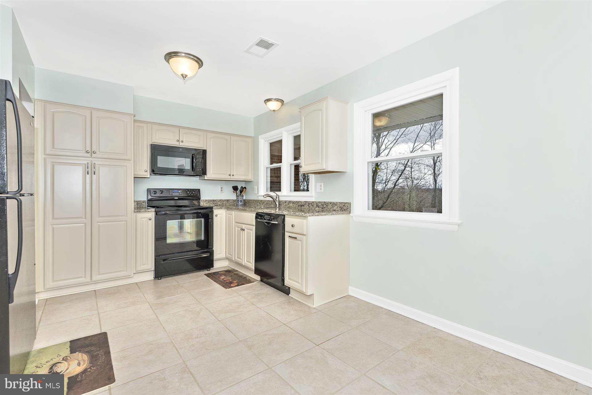 24915 Ridge Road Damascus, MD 20872 - Photo 8 of 25 Kitchen