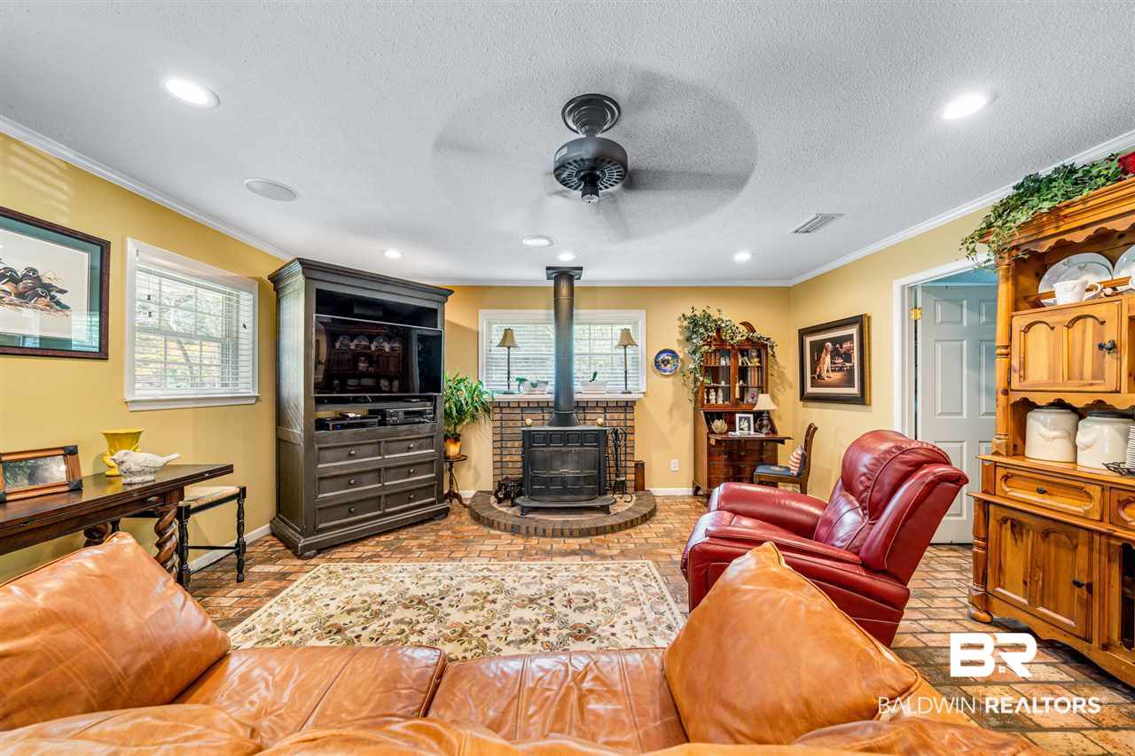 19475 Liberty Road Fairhope, AL 36532 - Photo 9 of 37
