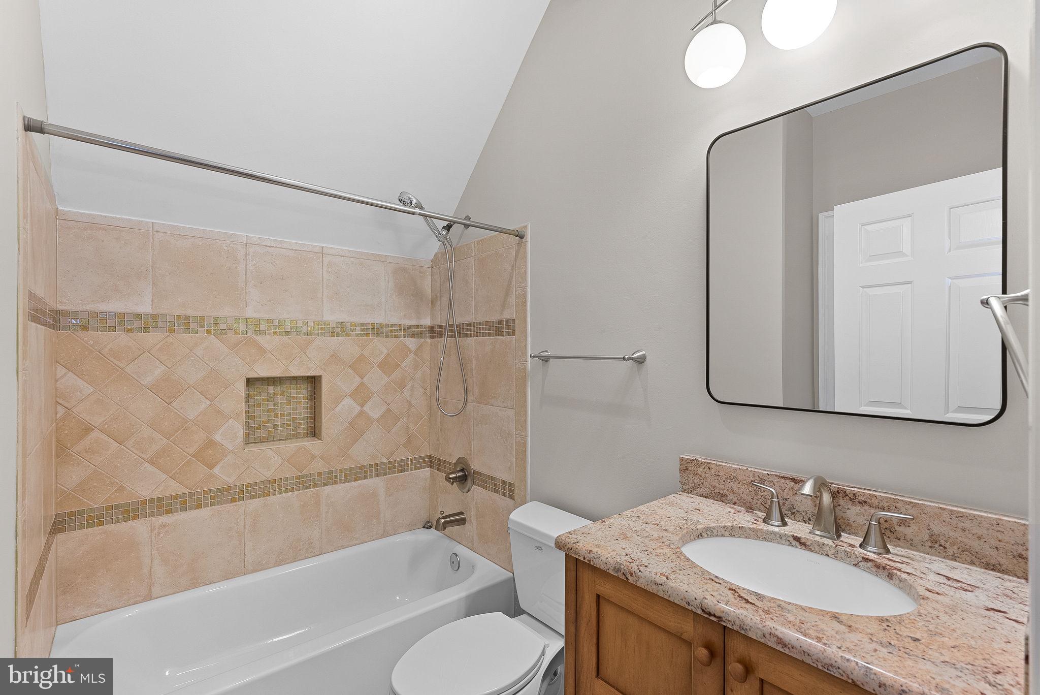 190 Falcon Ridge Road Great Falls, VA 22066 - Photo 46 of 122 En-suite Bathroom for Bedroom #2