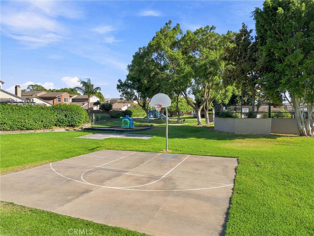 874 South Lamarr Street Rialto, CA 92376 - Photo 29 of 35 Gallery Image 29