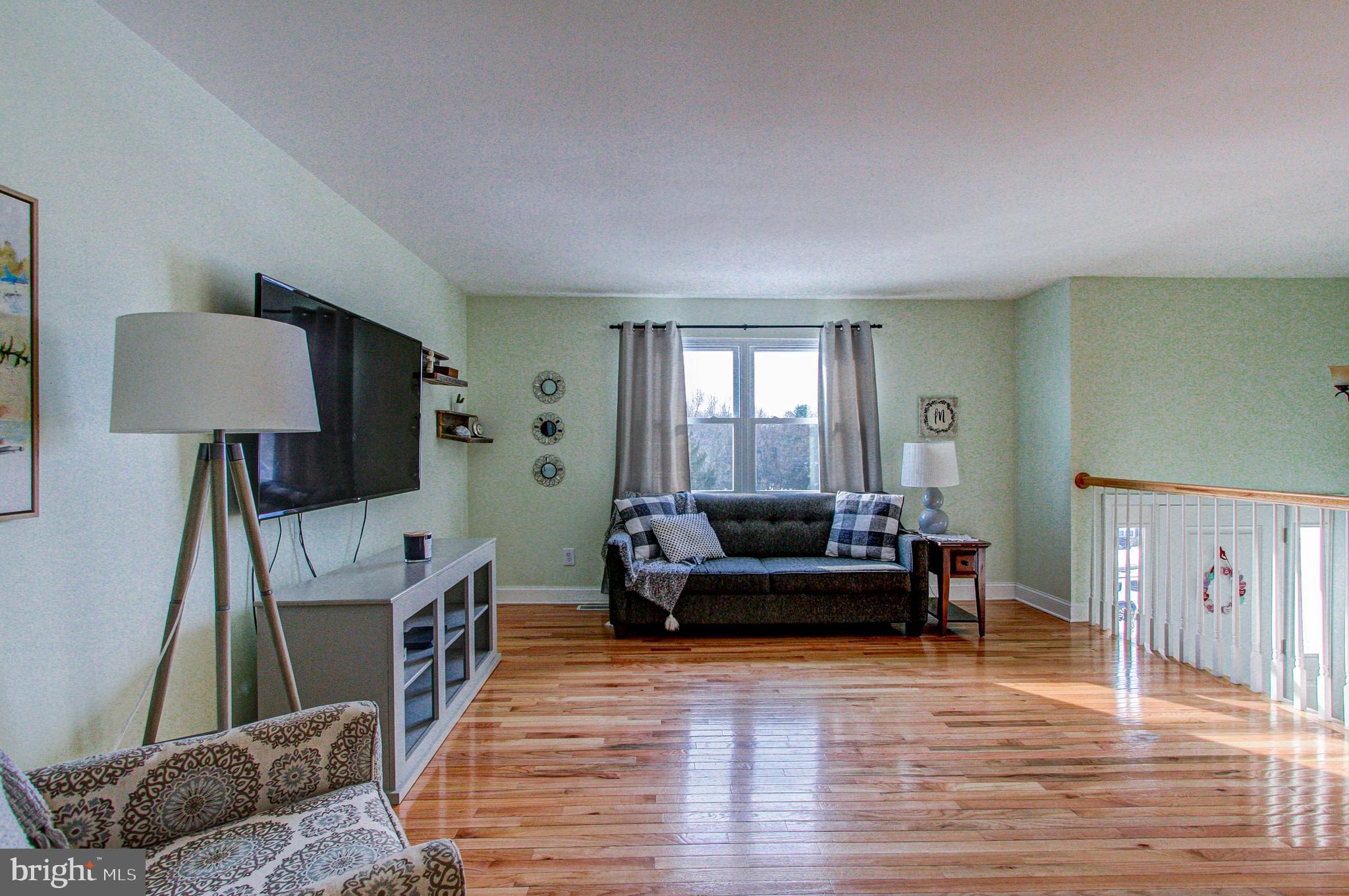 3313 Humpton Road Thorndale, PA 19372 - Photo 5 of 39 Gallery Image 5