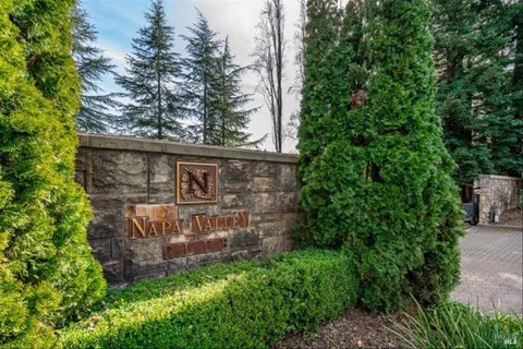 $925,000 | 71 Valley Club Circle, Napa, CA 94558
