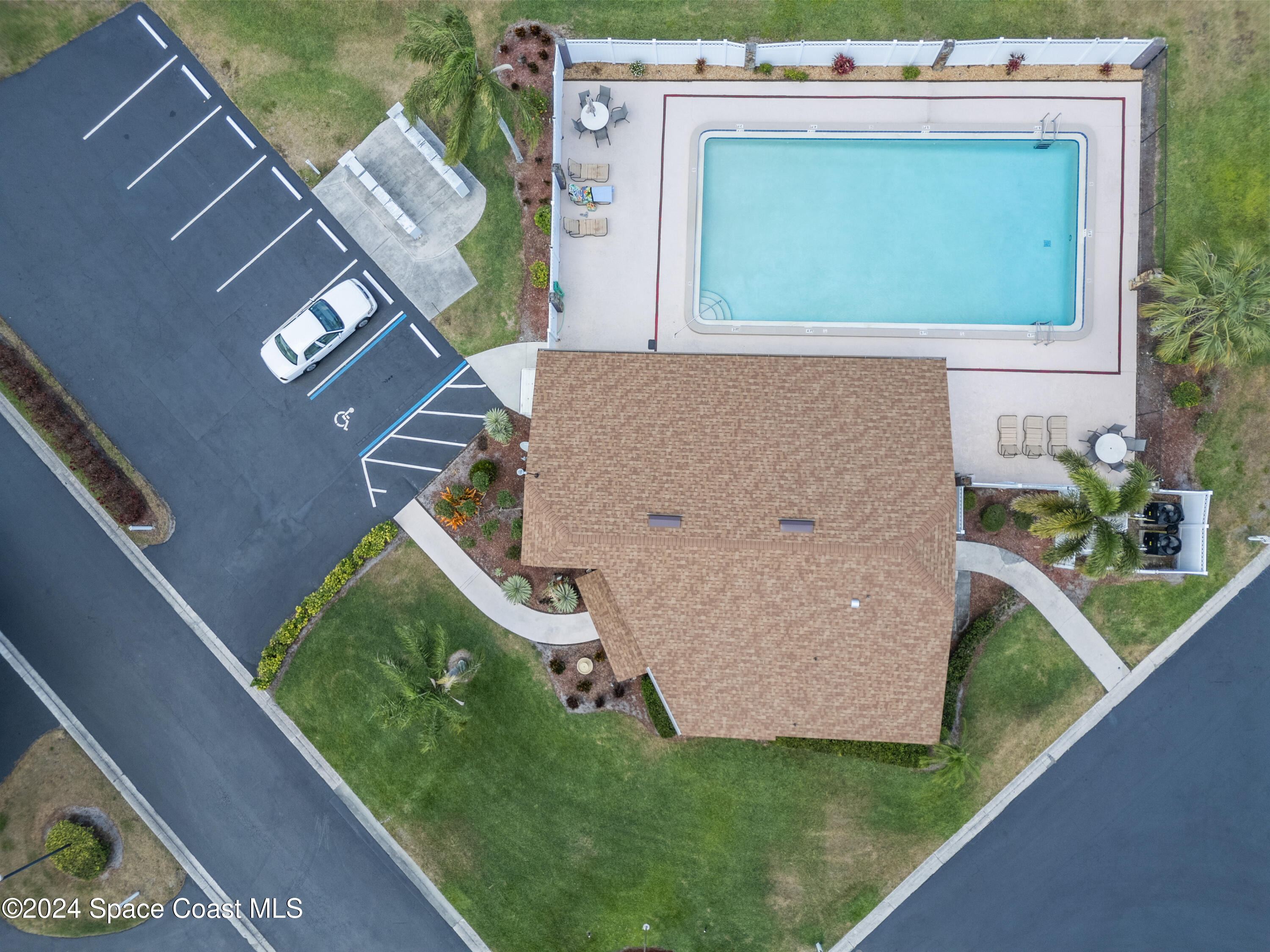 6028 Indrio Road, Unit M1 Fort Pierce, FL 34951 - Photo 30 of 32 DJI_0989