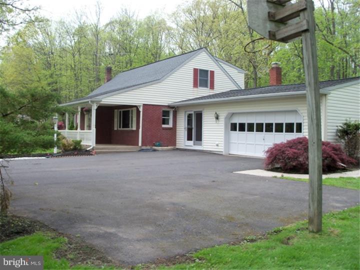 755 East Cherry Road Quakertown, PA 18951 - Photo 2 of 25 Gallery Image 2