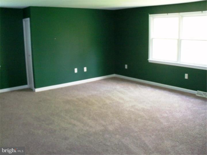 755 East Cherry Road Quakertown, PA 18951 - Photo 13 of 25 Gallery Image 13