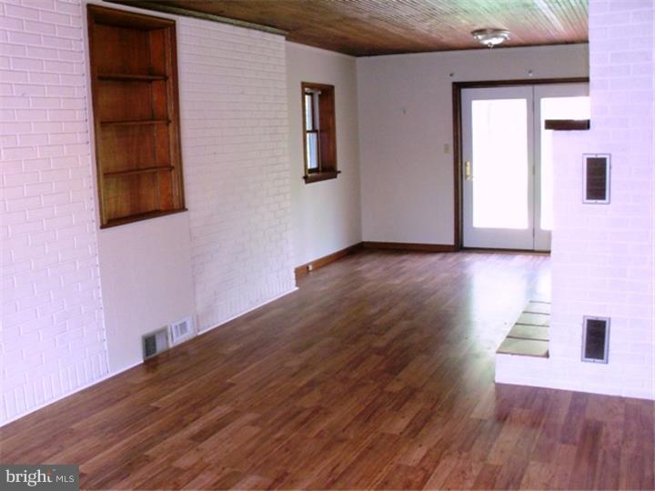 755 East Cherry Road Quakertown, PA 18951 - Photo 5 of 25 Gallery Image 5