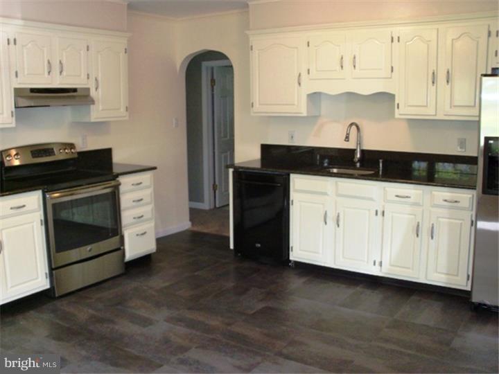 755 East Cherry Road Quakertown, PA 18951 - Photo 6 of 25 Gallery Image 6