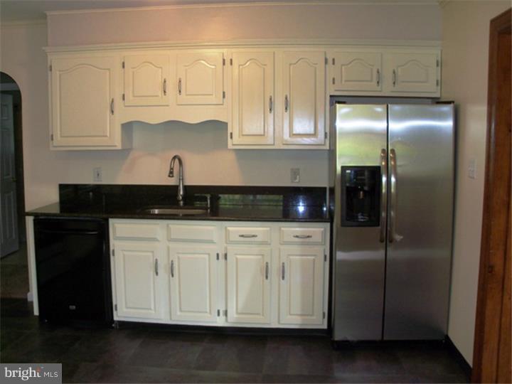 755 East Cherry Road Quakertown, PA 18951 - Photo 7 of 25 Gallery Image 7
