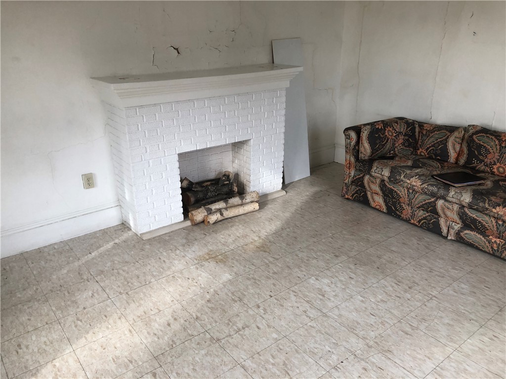 3871 Mendon Road Cumberland, RI 02864 - Photo 3 of 12