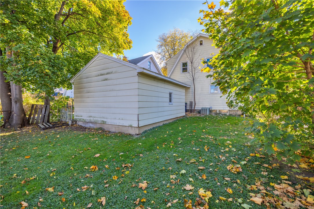 74 Everett Street Greece, NY 14615 - Photo 8 of 33