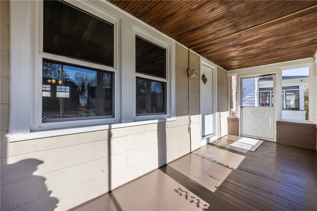 74 Everett Street Greece, NY 14615 - Photo 10 of 33