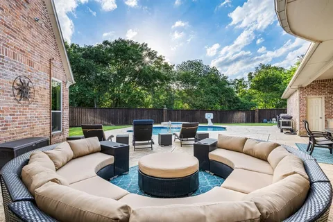 $1,050,000 | 5607 Willow Wood Lane, Dallas, TX 75252