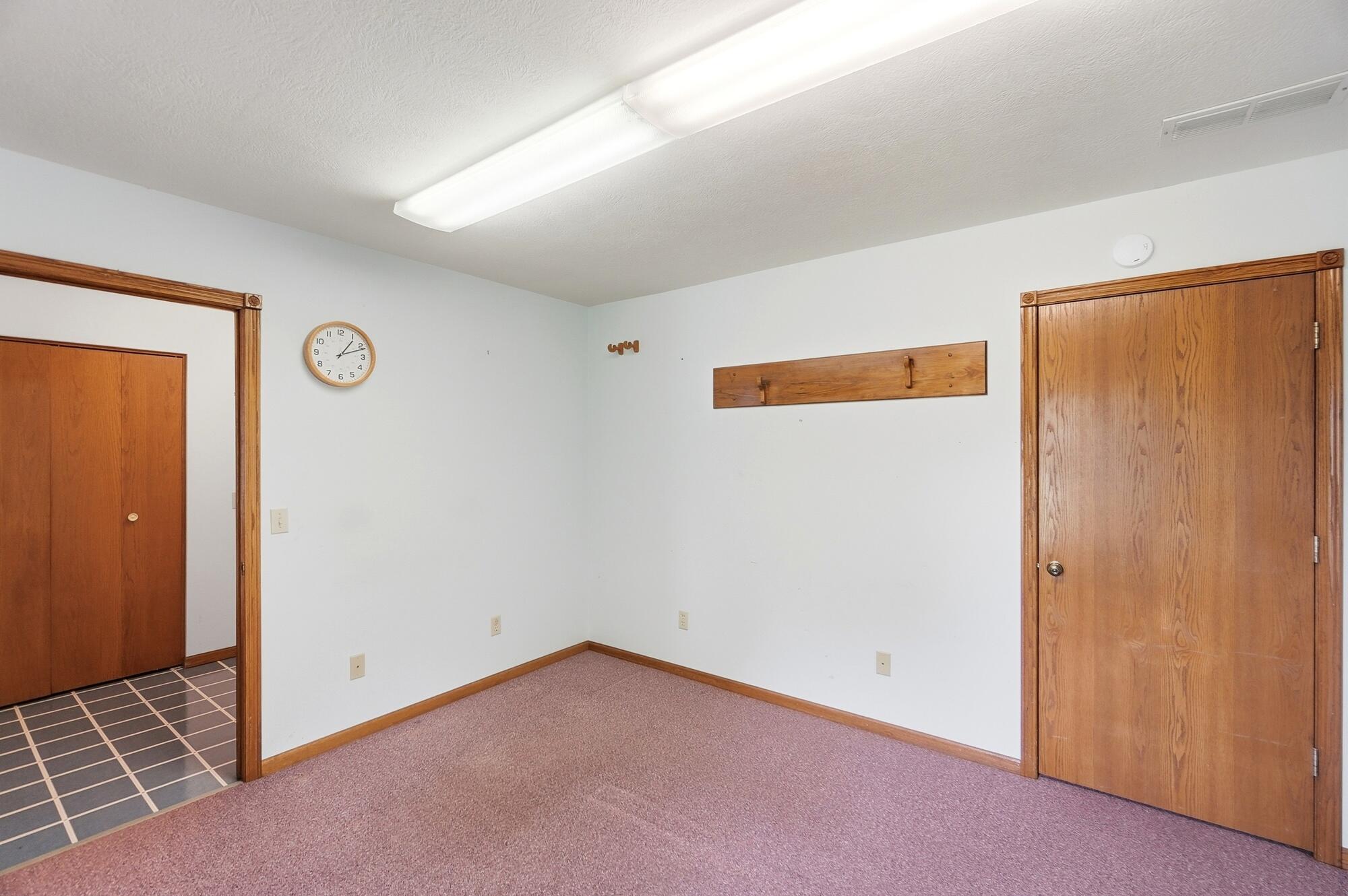 4045 Dialton Road Springfield, OH 45502 - Photo 14 of 60 012