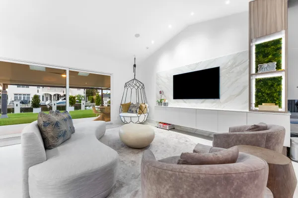 $8,499,000 | 941 Iris Drive, Delray Beach, FL 33483