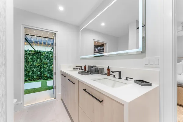 $8,499,000 | 941 Iris Drive, Delray Beach, FL 33483