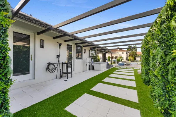 $8,499,000 | 941 Iris Drive, Delray Beach, FL 33483