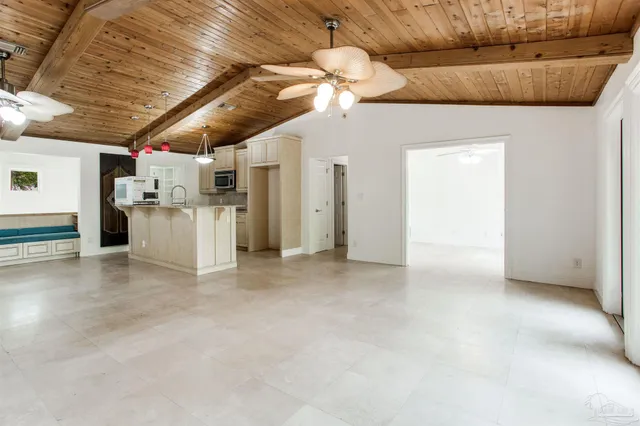 $649,900 | 713 Roanoke Court, Gulf Breeze, FL 32561